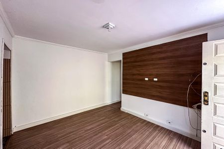 Casa para alugar com 80m², 2 quartos e sem vaga Casa para alugar com 80m², 2 quartos e sem vagaSala