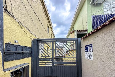 Casa para alugar com 80m², 2 quartos e sem vaga Casa para alugar com 80m², 2 quartos e sem vagaFachada