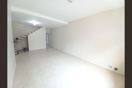 Sala de casa para alugar com 3 quartos, 144m² em Vila Cascatinha, São Vicente