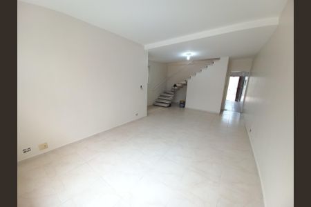 Sala de casa para alugar com 3 quartos, 144m² em Vila Cascatinha, São Vicente
