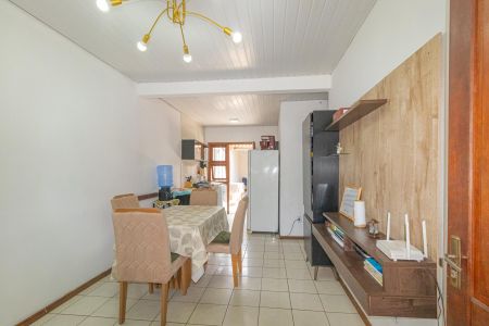 Sala de casa à venda com 2 quartos, 120m² em São José, Canoas