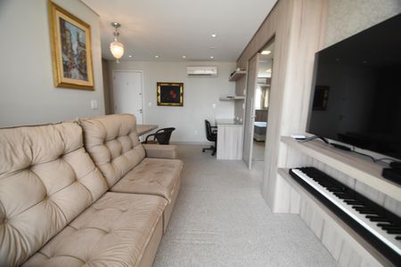 Sala de apartamento à venda com 1 quarto, 50m² em Cambuí, Campinas