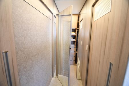 Apartamento à venda com 50m², 1 quarto e 1 vagaQuarto - Armários