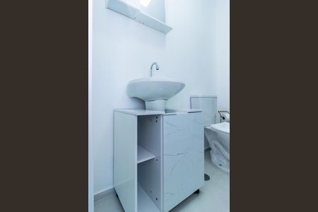 Apartamento para alugar com 34m², 2 quartos e sem vaga Apartamento para alugar com 34m², 2 quartos e sem vagaBanheiro