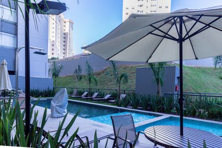Apartamento para alugar com 34m², 2 quartos e sem vaga Apartamento para alugar com 34m², 2 quartos e sem vagaÁrea comum - Piscina