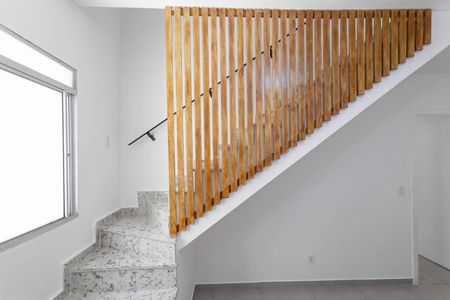 Apartamento à venda com 127m², 3 quartos e 2 vagas Apartamento à venda com 127m², 3 quartos e 2 vagasEscada