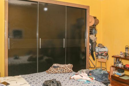 Casa à venda com 300m², 4 quartos e 2 vagas Casa à venda com 300m², 4 quartos e 2 vagasQuarto 4