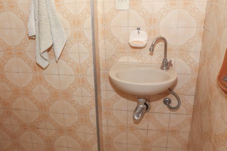 Casa à venda com 300m², 4 quartos e 2 vagas Casa à venda com 300m², 4 quartos e 2 vagasBanheiro de serviço