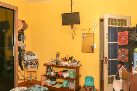 Casa à venda com 300m², 4 quartos e 2 vagas Casa à venda com 300m², 4 quartos e 2 vagasQuarto 4