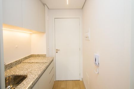 Kitnet/Studio para alugar com 1 quarto, 30m² em Vila Cordeiro, São Paulo