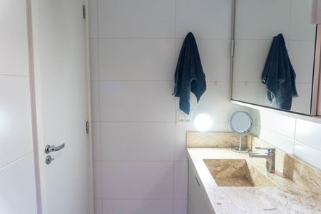 Apartamento para alugar com 61m², 2 quartos e 1 vaga Apartamento para alugar com 61m², 2 quartos e 1 vagaBanheiro da Suíte