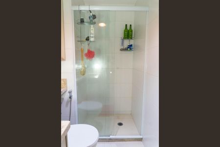 Apartamento para alugar com 61m², 2 quartos e 1 vaga Apartamento para alugar com 61m², 2 quartos e 1 vagaBanheiro da Suíte