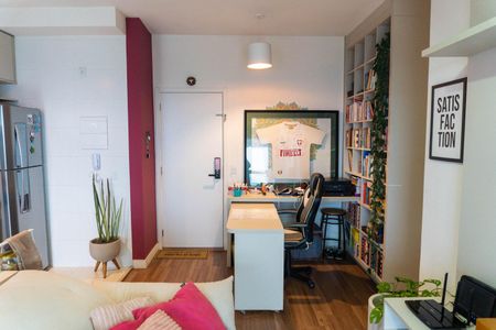 Sala de apartamento para alugar com 2 quartos, 61m² em Jardim Prudência, São Paulo