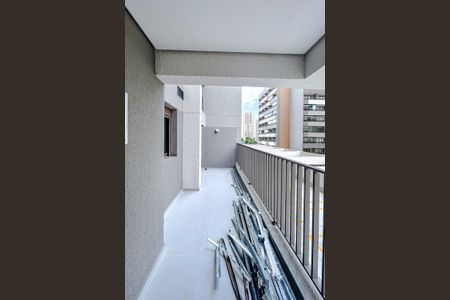 Apartamento para alugar com 57m², 2 quartos e 1 vagaVaranda