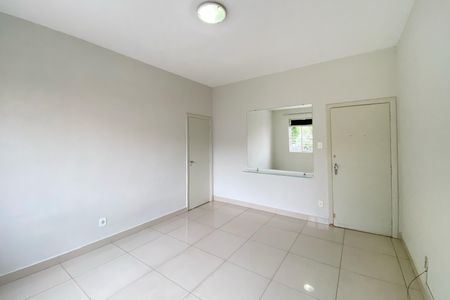 Apartamento para alugar com 110m², 3 quartos e sem vagaSala