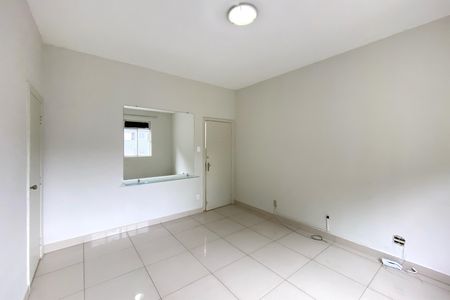 Apartamento para alugar com 110m², 3 quartos e sem vagaSala