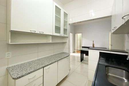 Apartamento para alugar com 110m², 3 quartos e sem vagaCozinha