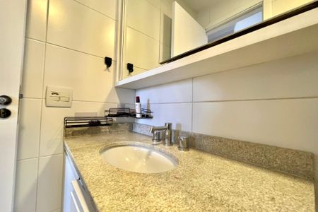 Apartamento para alugar com 63m², 2 quartos e 1 vaga Apartamento para alugar com 63m², 2 quartos e 1 vagaBanheiro da Suíte