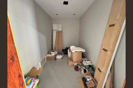 Casa de condomínio à venda com 232m², 4 quartos e 1 vaga Casa de condomínio à venda com 232m², 4 quartos e 1 vagaCloset do quarto 2