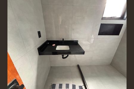 Casa de condomínio à venda com 232m², 4 quartos e 1 vaga Casa de condomínio à venda com 232m², 4 quartos e 1 vagaBanheiro do quarto 4