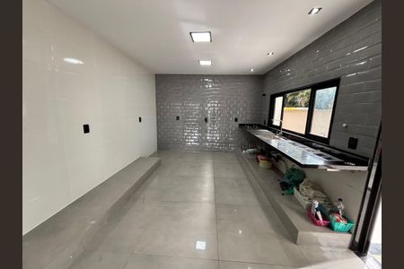 Casa de condomínio à venda com 232m², 4 quartos e 1 vaga Casa de condomínio à venda com 232m², 4 quartos e 1 vagaCozinha
