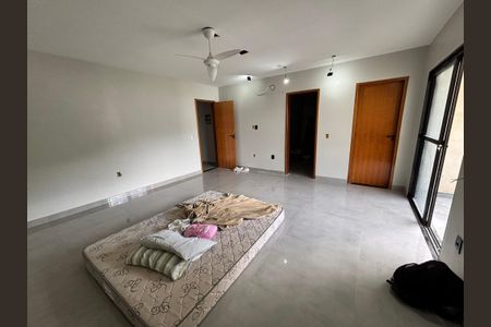 Casa de condomínio à venda com 232m², 4 quartos e 1 vaga Casa de condomínio à venda com 232m², 4 quartos e 1 vagaQuarto 2