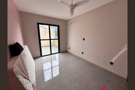 Casa de condomínio à venda com 232m², 4 quartos e 1 vaga Casa de condomínio à venda com 232m², 4 quartos e 1 vagaQuarto 4