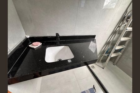 Casa de condomínio à venda com 232m², 4 quartos e 1 vaga Casa de condomínio à venda com 232m², 4 quartos e 1 vagaBanheiro do quarto 3