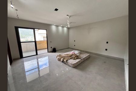 Casa de condomínio à venda com 232m², 4 quartos e 1 vaga Casa de condomínio à venda com 232m², 4 quartos e 1 vagaQuarto 2