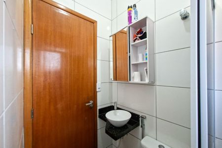 Casa de condomínio para alugar com 70m², 2 quartos e 1 vagaBanheiro 