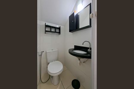 Casa de condomínio para alugar com 70m², 2 quartos e 1 vagaLavabo 