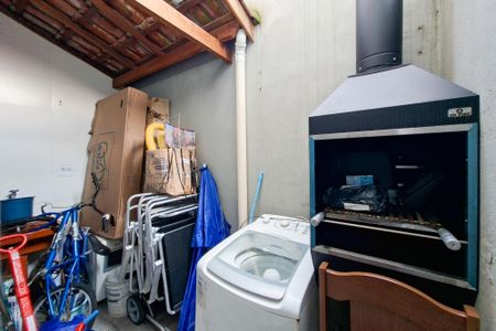 Casa de condomínio para alugar com 70m², 2 quartos e 1 vagaÁrea de Serviço