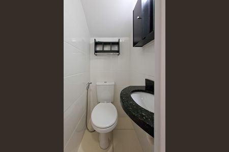 Casa de condomínio para alugar com 70m², 2 quartos e 1 vagaLavabo 