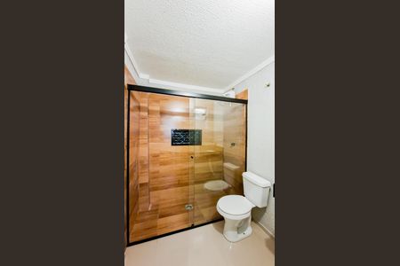 Banheiro de kitnet/studio para alugar com 1 quarto, 27m² em Jardim dos Pimentas, Guarulhos