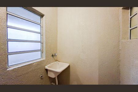 Área de Serviço de kitnet/studio para alugar com 1 quarto, 27m² em Jardim dos Pimentas, Guarulhos