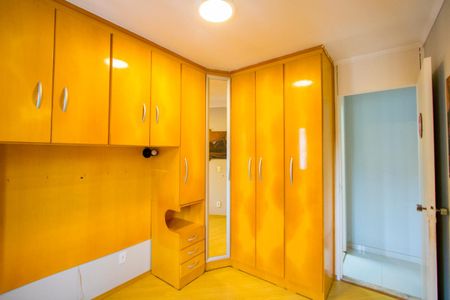 Quarto 1 de apartamento para alugar com 2 quartos, 55m² em Vila Lutécia, Santo André