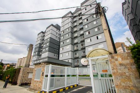 Apartamento para alugar com 55m², 2 quartos e 1 vaga Apartamento para alugar com 55m², 2 quartos e 1 vagaFachada