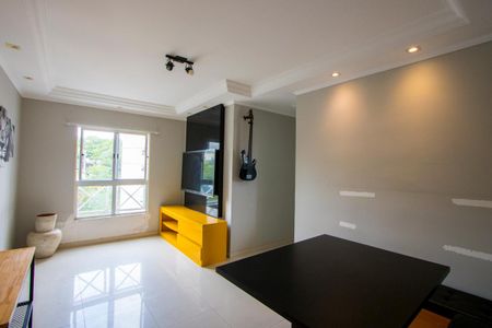 Sala de apartamento para alugar com 2 quartos, 55m² em Vila Lutécia, Santo André