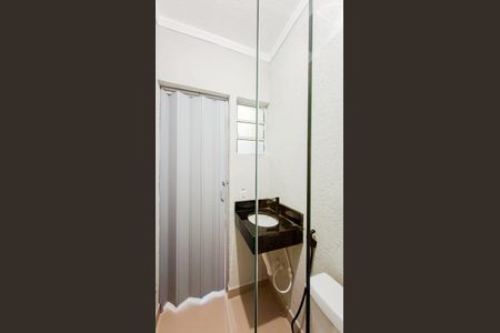 Banheiro de kitnet/studio para alugar com 1 quarto, 19m² em Jardim dos Pimentas, Guarulhos