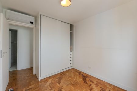Apartamento para alugar com 73m², 2 quartos e 1 vagaQuarto 1