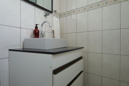 Casa à venda com 326m², 4 quartos e 5 vagasBanheiro 3