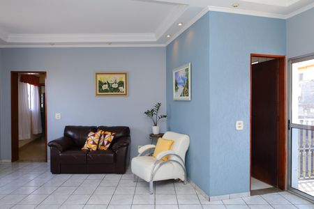 Casa à venda com 326m², 4 quartos e 5 vagasSala