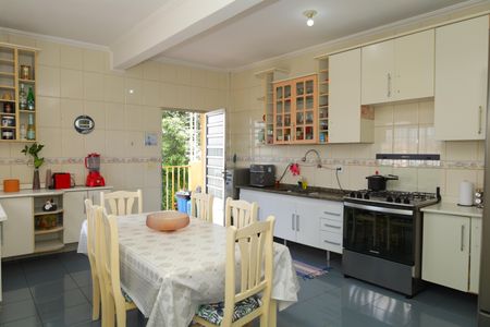 Casa à venda com 326m², 4 quartos e 5 vagasCozinha