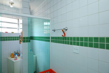 Casa à venda com 326m², 4 quartos e 5 vagasBanheiro 2