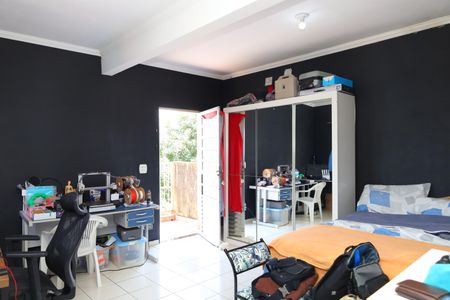 Casa à venda com 326m², 4 quartos e 5 vagasQuarto 2
