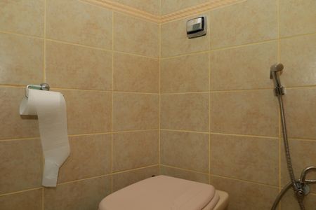 Casa à venda com 326m², 4 quartos e 5 vagasBanheiro 1 - Suíte