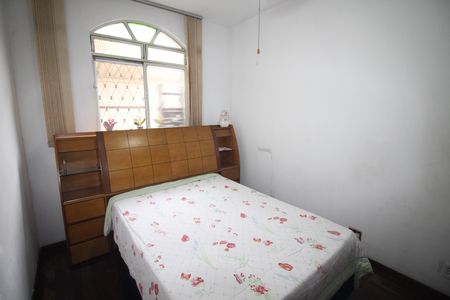 Apartamento à venda com 70m², 3 quartos e 1 vagaQuarto 2