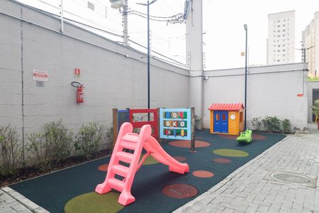 Apartamento à venda com 40m², 2 quartos e sem vaga Apartamento à venda com 40m², 2 quartos e sem vagaÁrea comum - Playground
