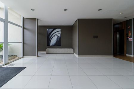 Apartamento à venda com 85m², 2 quartos e 2 vagasHall Social