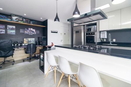 Sala de apartamento à venda com 2 quartos, 85m² em Santo Amaro, São Paulo